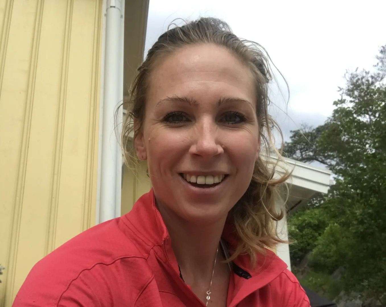 Porträttbild på Weekly Revolts läkare Sofia Bueneman